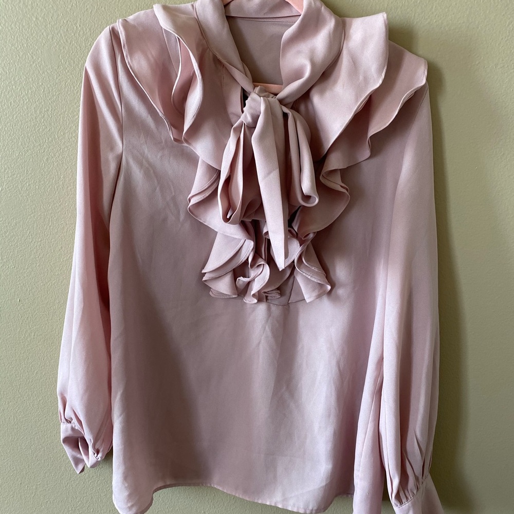 Pink shirt with bow